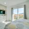 Enjoy Sunset Views From 2 Private Balconies - برادنتون بيتش