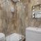 Modern city centre studio apartment 202