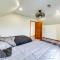 Charming Tonica Farmhouse with Private Yard!