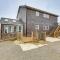 Cozy Maine Getaway Covered Deck, Walk to Beach!