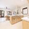Beach, Oceanfront 2BR, 2BA Condo in Las Catalinas - Plaza Mercado 12 - Playa Danta