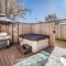 Backyard bbq amazing hot tub1