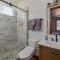 Sage Meadow Retreat-Brand New: Hot Tub, Pool Table, Shuffleboard