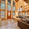 Broken Bow Cabin on 1 Acre with Hot Tub and Fire Pit! - Stephens Gap