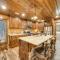 Broken Bow Cabin on 1 Acre with Hot Tub and Fire Pit! - Stephens Gap