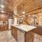 Broken Bow Cabin on 1 Acre with Hot Tub and Fire Pit! - Stephens Gap