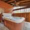 Broken Bow Cabin on 1 Acre with Hot Tub and Fire Pit! - Stephens Gap