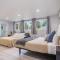 Buriens Top Unit with Spa-Inspired Bathroom