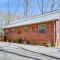 Hot Tub + Fire Pit: Dog-Friendly Cabin in Murphy!