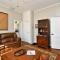 Downtown Retreat, Minutes from Main Street with Fenced in Backyard - Greenville
