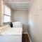 Downtown Retreat, Minutes from Main Street with Fenced in Backyard - Greenville