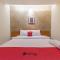 RedDoorz Plus @ Cipaganti Street 3