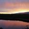 Hatcher Pass Lakeside Hideaway with Hot Tub!
