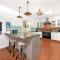 MarMel - Four bedroom home with pool and fire pit