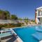 Diamond villas