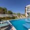 Diamond villas