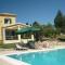 Villa Mayroula