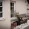 Woodview Cottage, Quaint cottage in pretty village