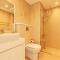 Seaside 2BR wz Panoramic Sea Views & Pool Paradise - 19AB02 - Dubaj