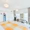 Jlt Spacious Corner Duplex Loft Panoramic Views