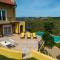 Villa Safarujo by AcasaDasCasas