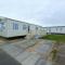 3 Bed Sleeps 6 Parking