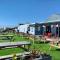 3 Bed Sleeps 6 Parking