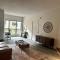 Cozy Rustic Condo w Pool ,Patio, Mailbox - دالاس