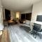 Cozy Rustic Condo w Pool ,Patio, Mailbox - دالاس