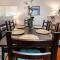 Stunning huge one level 1350 ft. cottage - مشن فيجو