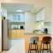 1 Queen Bed & 2 double beds at One Uptown Residences with XBOX and Netflix - 马尼拉