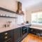 Luxurious Vineyard Hideaway At Stanlake Park