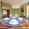 Luxurious Vineyard Hideaway At Stanlake Park