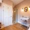 Luxurious Vineyard Hideaway At Stanlake Park