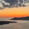 Doukas Caldera Suites