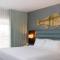 Lakehouse Resort