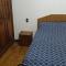 Quarto superior com sacada. - Caxias do Sul