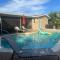 15Min from FLL airport W 8ft pool & NEW hot tub! - Sunrise