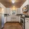 Classic Tahoe Retreat 2 Blocks to Beach - 霍姆伍德