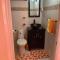 Lovely 2 bedroom condo with WiFi in a quiet area, 7-10 minutes away from both the airport and Oistins