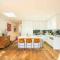 Sophisticated art deco in the heart of Toorak