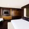 Holiday Beach Hotel Danang