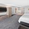 Holiday Inn Express Hotel & Suites Chicago-Algonquin by IHG