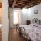 Gorgeous Apartment In Gubbio With Kitchen