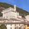 Gorgeous Apartment In Gubbio With Kitchen - Gubbio