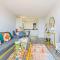 Vibrant Bliss - Luxury City Centre stay, SLEEPS 8, Central Location, BULLRING, Fully Equipped Kitchen, KING BED, 2 Bathrooms,Terrace city view, Free WIFI and Board Games