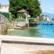 OceanGroupApartments Private Beach Suite, Gardone Riviera