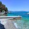 OceanGroupApartments Private Beach Suite, Gardone Riviera