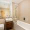 Pass the Keys Stylish Central St Albans Flat with Free Parking