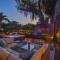 Paradise Palms - Movie Theater - Hot Tub - Pool - Arcade - Boat & RV Parking